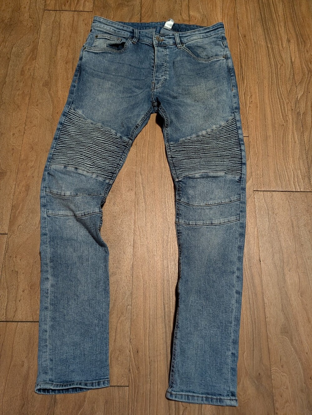 Divided Men’s Skinny Biker Jeans in Light Blue